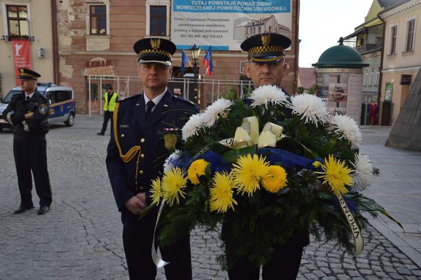 Na tarnowskim rynku odsłonięto pomnik Tadeusza Tertila [ZDJĘCIA]