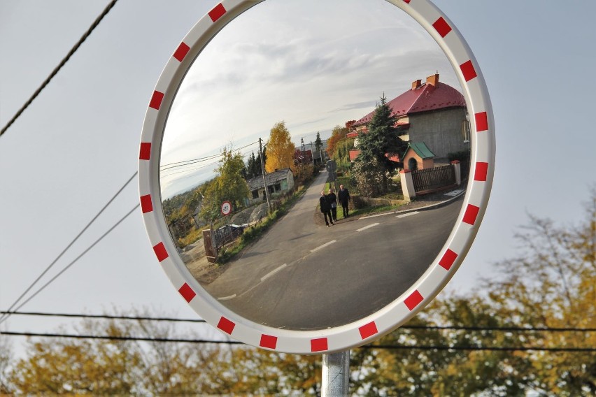 Zakończyła się przebudowa drogi powiatowej w Biskupicach pod...