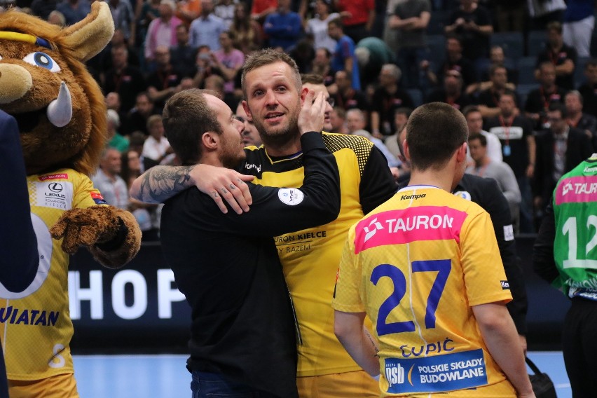 Vive Tauron Kielce po horrorze wygrał z Veszprem i zwyciężył w Lidze Mistrzów