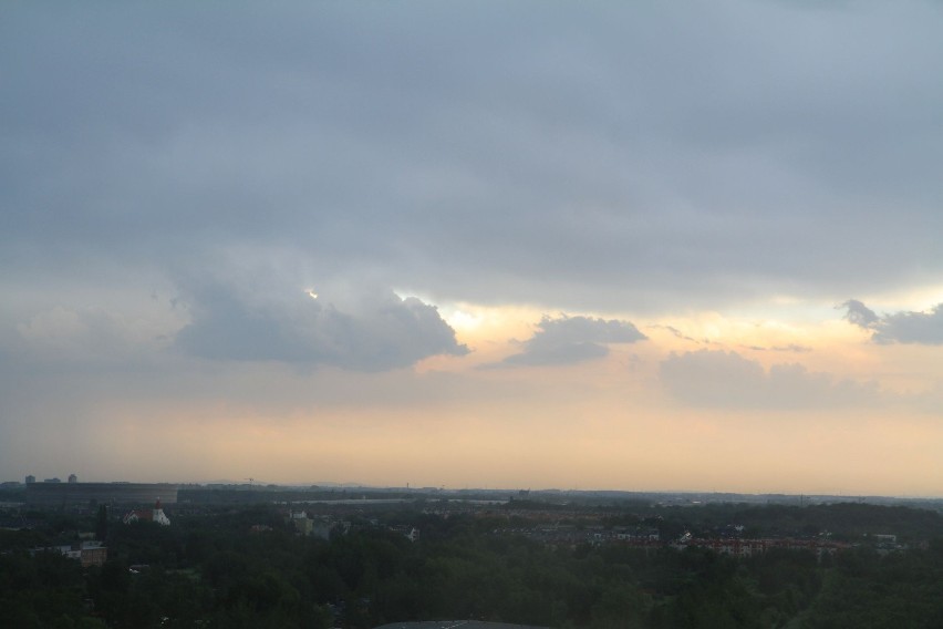 Kolejny dzień z ostrzeżeniami meteorologicznymi dla Dolnego...