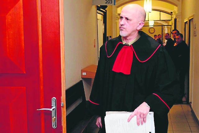 Prokurator mjr Piotr Radziej żądał dla wojskowego 1 roku i 9 miesięcy więzienia oraz degradacji