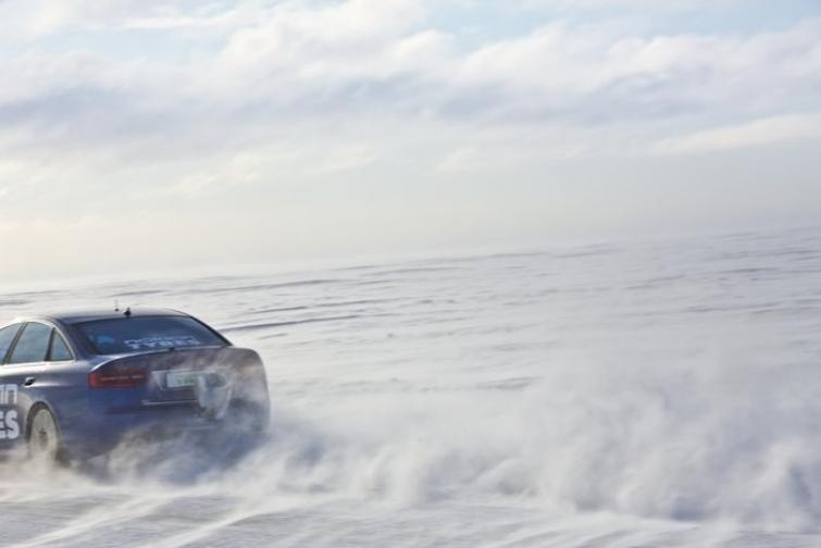 Janne Laitinen pędzie Audi RS6 po nowy rekord prędkości na...