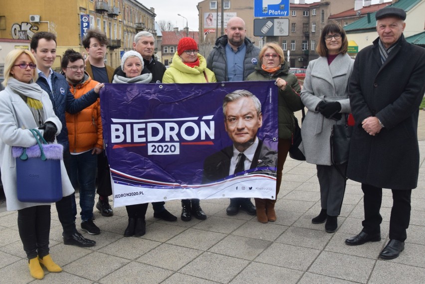 Pierwszy baner wyborczy Roberta Biedronia w Radomiu już...