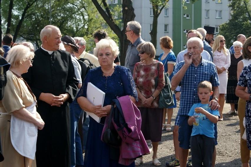 Uroczyste otwarcie Fabryki Pełnej Życia na terenie Defum,...