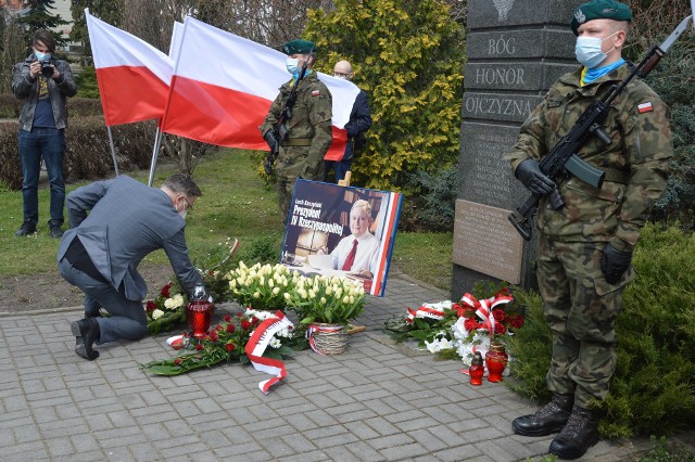 Obchody odbyły się pod Pomnikiem Żołnierzy Niepodległościowego Podziemia w Opolu.