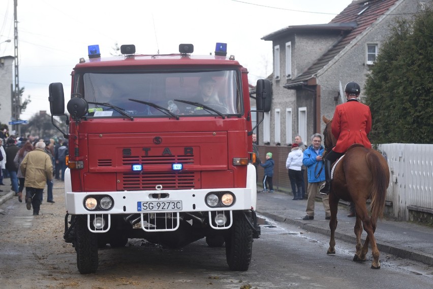 Procesja konna w Ostropie Wielkanoc 2015