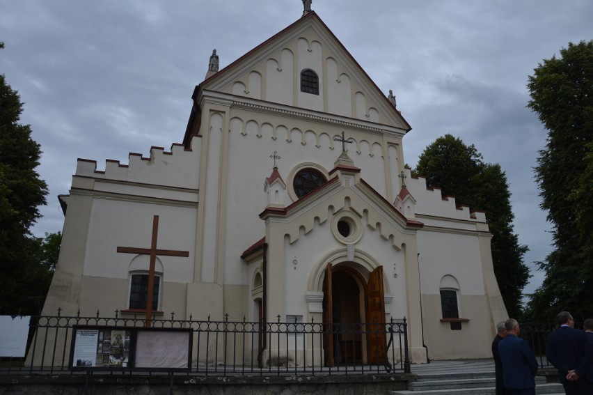 Elewacja kościoła w Nowym Brzesku zostanie odnowiona