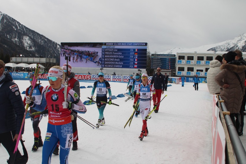 Biathlon. Monika Hojnisz-Staręga tuż za podium MŚ. "Sprinty muszę poćwiczyć z mężem" [ZDJĘCIA]