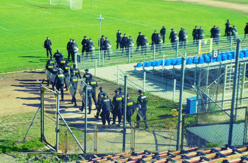Na terenie stadionu miejskiego w Koszalinie pojawiło się 120...