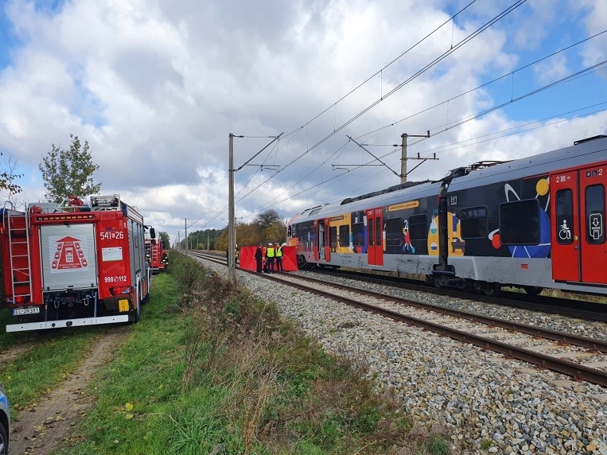 Po godz. 11 samochód dostawczy zderzył się z pociągiem ŁKA...