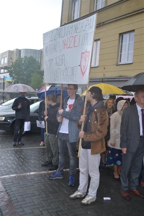 Częstochowa: Protest w obronie I Liceum Ogólnokształcącego...