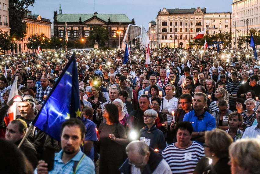 Ostatnio plac Wolności w Poznaniu był miejscem protestów. W...