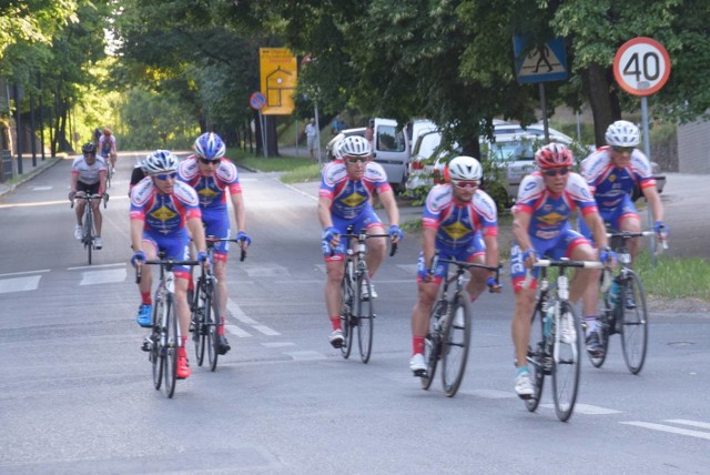 Uczestnicy kryterium pokonywali okrążenia w okolicy Starego Miasta.