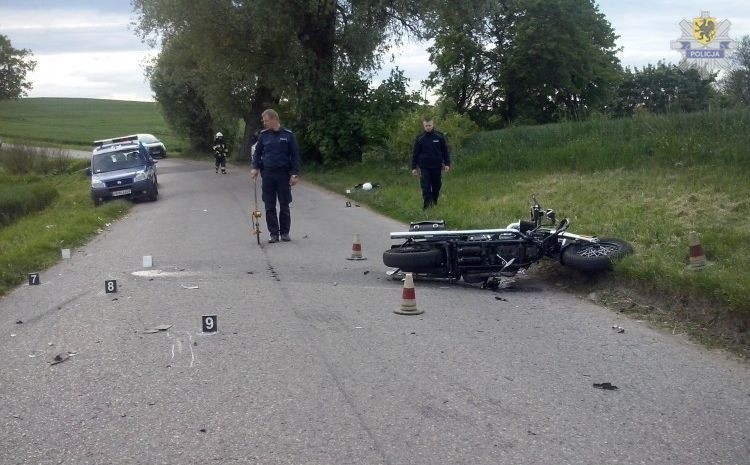Sztum. Policja ustala przyczyny wypadku. Motocyklista trafił do szpitala [ZDJĘCIA]