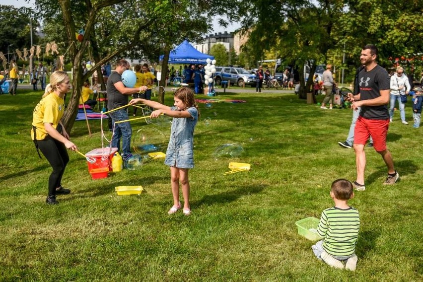 Trwa Piknik Staromiejski w Starym Korycie Warty [ZDJĘCIA]