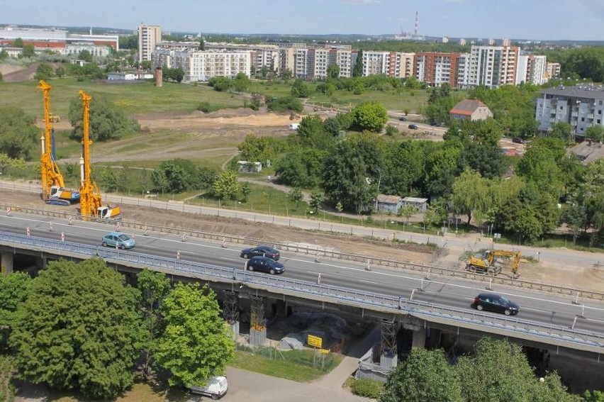 Roboty na budowie estakady katowickiej stanęły. Dlaczego?