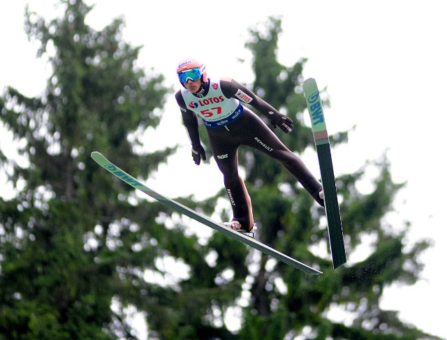 Kwalifikacje przed konkursem Letniego Grand Prix w skokach narciarskich w Zakopanem wygrał Kilian Peier. Reprezentant Szwajcarii skoczył 136 metrów. Do konkursu awansowali wszyscy Polacy. Najwyżej był Dawid Kubacki, który osiągnął 134 metry i był drugi.