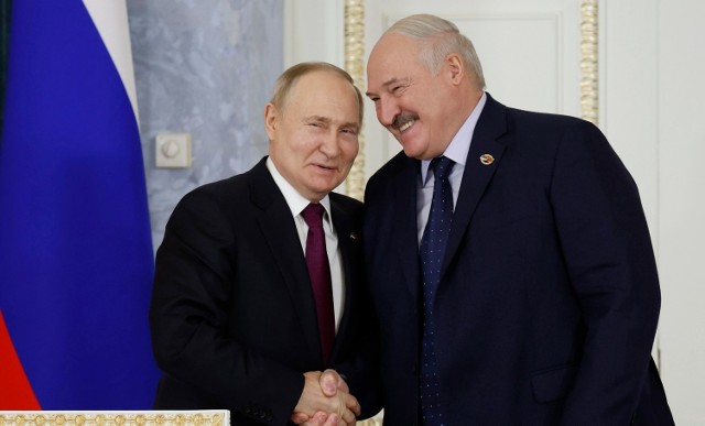Władimir Putin i Alaksandr Łukaszenka podpisali rozporządzenie o stworzeniu wspólnego holdingu medialnego Państwa Związkowego tworzonego przez Rosję i Białoruś.