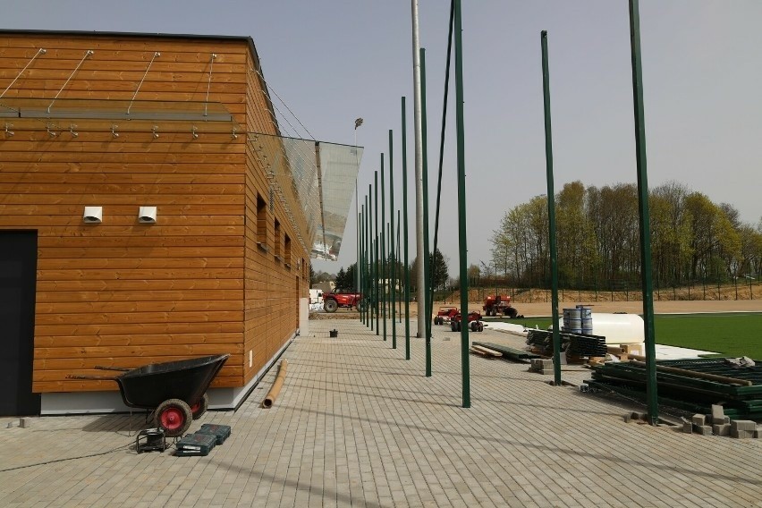 Prace przy budowie Powiatowego Centrum Sportu w Szczecinku.
