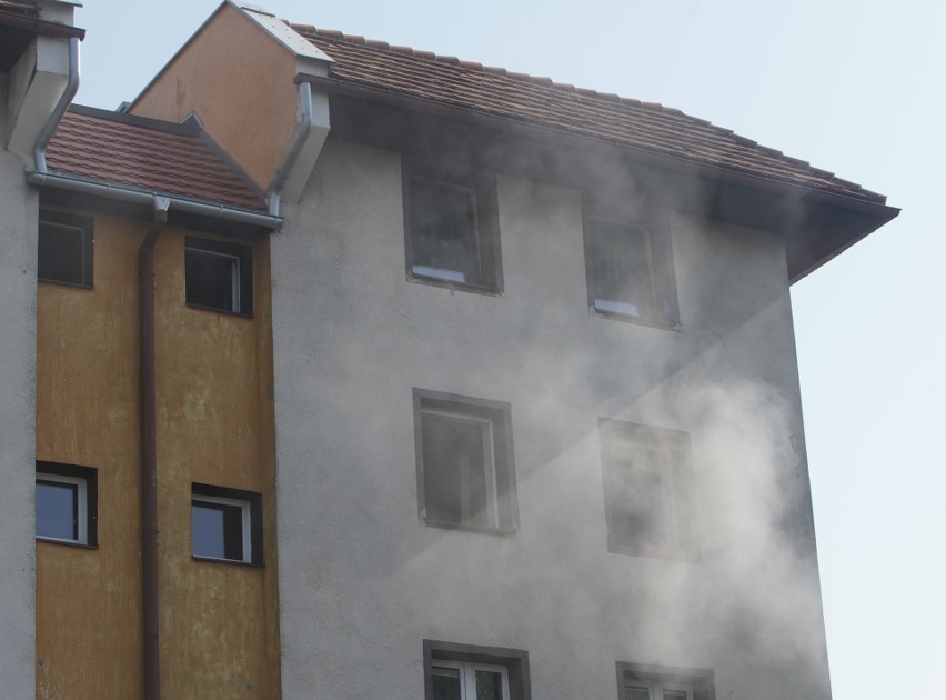 Pożar w jednym z mieszkań przy ulicy Bułgarskiej w Poznaniu....