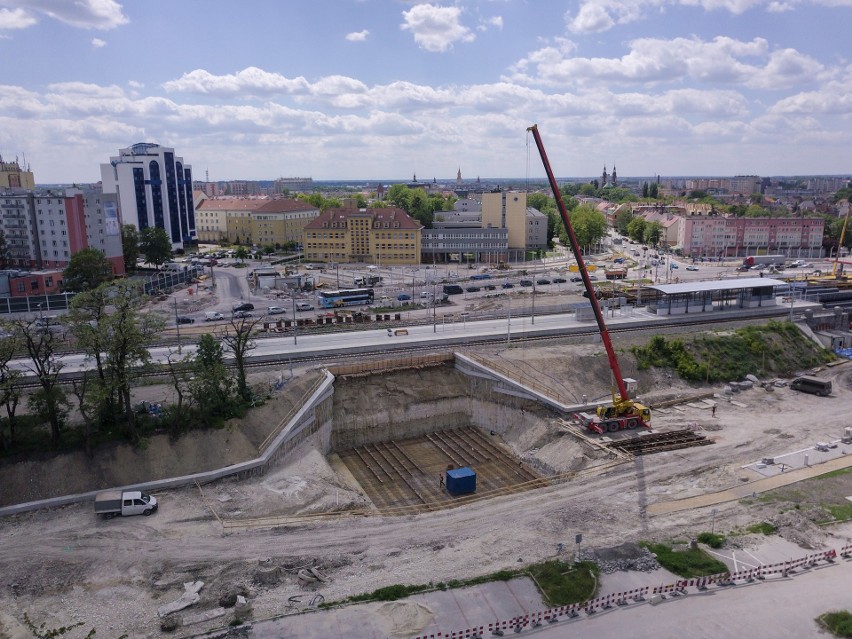 Postęp prac przy budowie centrum przesiadkowego Opole...