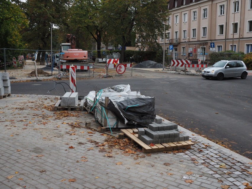 Trwa remont ulicy Piłsudskiego w Koszalinie, jednej z...