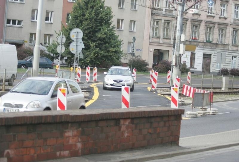 Wrocław: Bez problemów na Dominikańskim. Kierowcy radzą sobie ze zmienioną organizacją ruchu