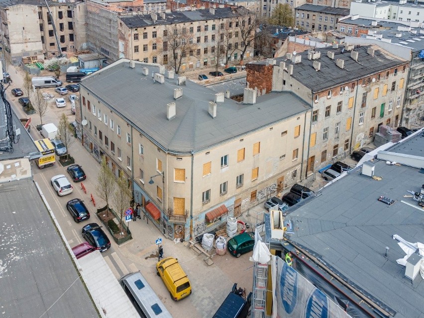 Remont czeka narożnik ulic Wschodniej i Włókienniczej. Dwie kamienice ze wspólnym podwórkiem