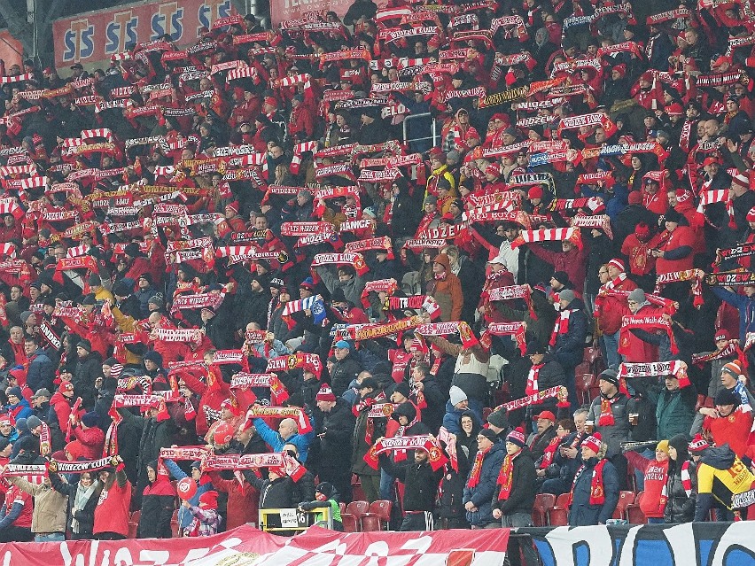 Widzew kibice. Harmonogram zwalniania miejsc na mecz drużyny z al. Piłsudskiego z Lechem Poznań