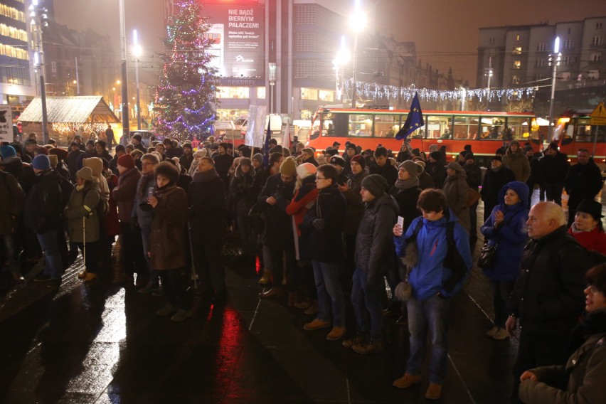 Protest studentów w Katowicach protestowali przeciwko...