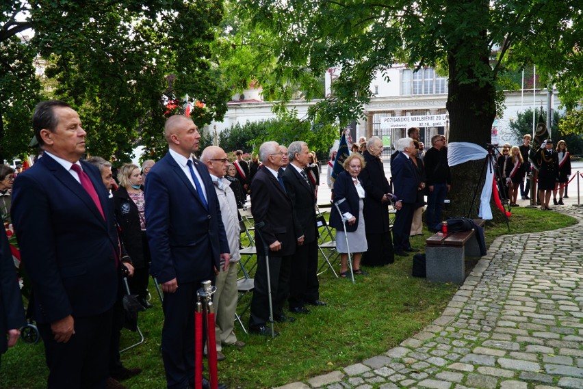 W Poznaniu uczczono 82. rocznicę powstania Polskiego Państwa...