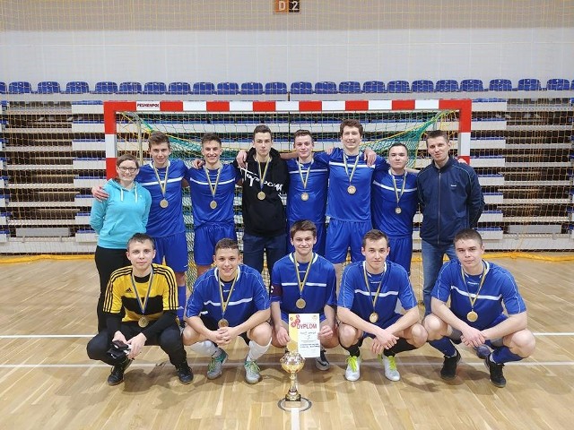 PLO II Opole zostali mistrzami województwa w halowej odmianie piłki nożnej.