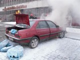 Na Piastowskiej w Opolu paliło się auto