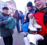 Happening na placu Wolności w Opolu. Zbierano łyżwy dla maluchów z domów dziecka