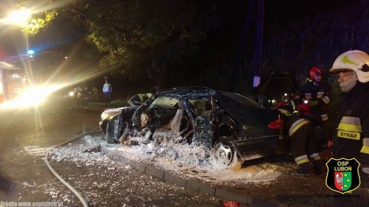 Wypadek w Luboniu. Pasażer zginął na miejscu