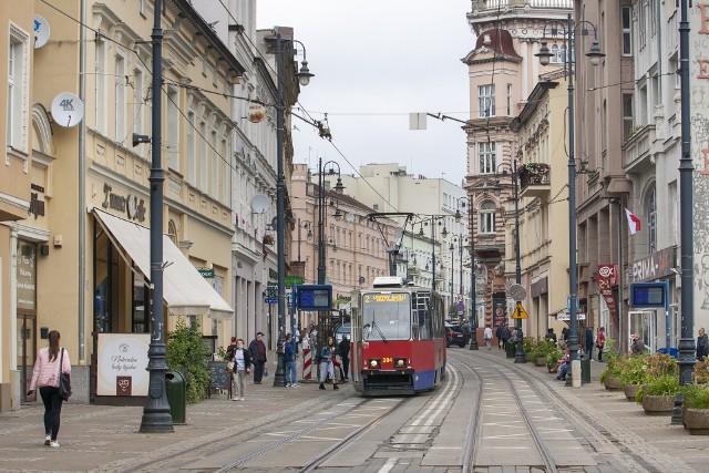 Ulicy Gdańskiej mniej szkodziłyby nowe tramwaje