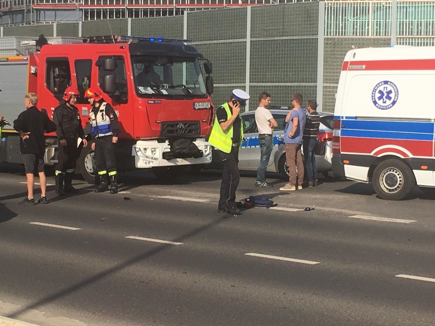 Kraków. Potrącenie dziecka na Ruczaju, lądował helikopter [ZDJĘCIA CZYTELNIKÓW]