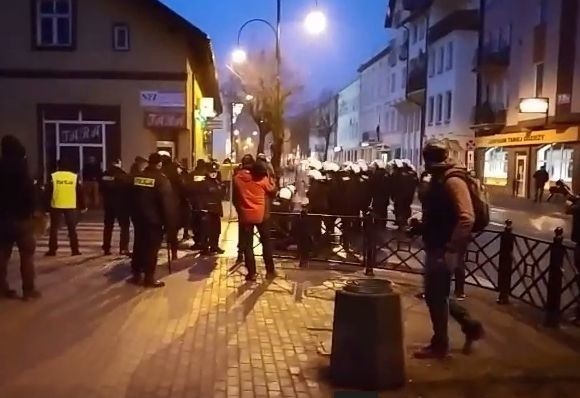 Zamieszki w Ełku. 28 osób zatrzymanych