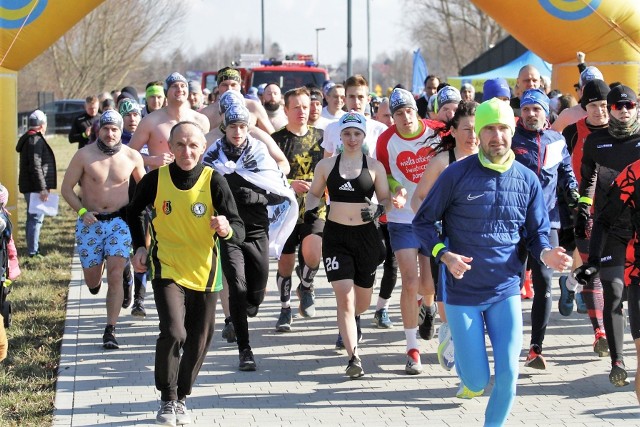 W niedzielę odbędzie się XI Rekreacyjny bieg zimowy wokół Jeziora Tarnobrzeskiego oraz charytatywny bieg w szortach Yeti Run dla „Domu Aniołków”