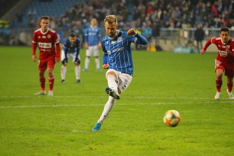 Lech Poznań pewnie pokonał Piasta 3:0