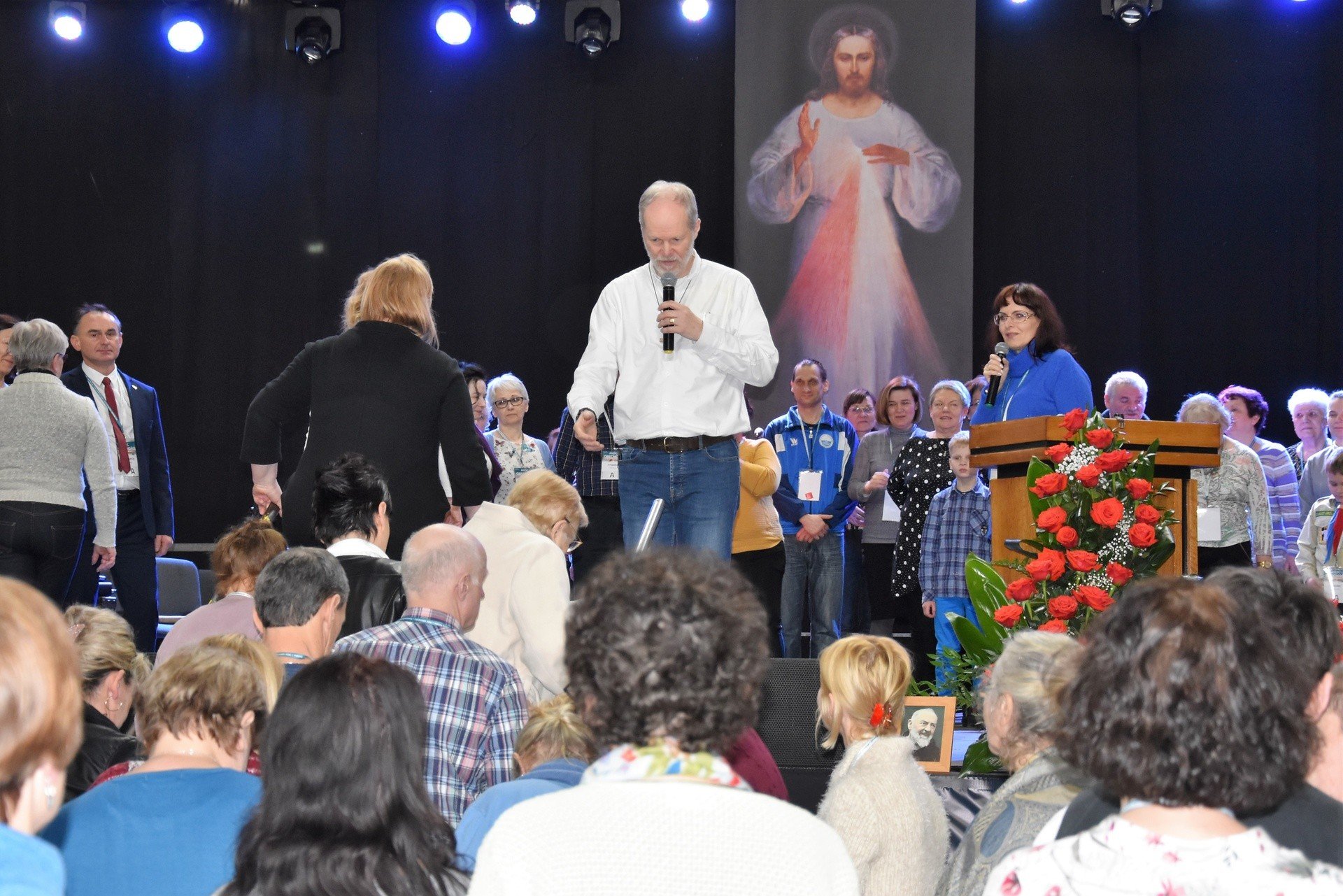 Uzdrowienia w Arenie Jaskółka Tarnów. Niektórzy wstawali z