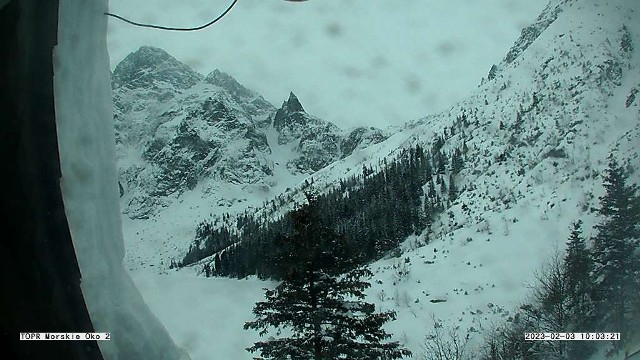 Widok z kamery TOPR na Morskie Oko