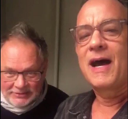 Tom Hanks i Janusz Kamiński składają życzenia urodzinowe...