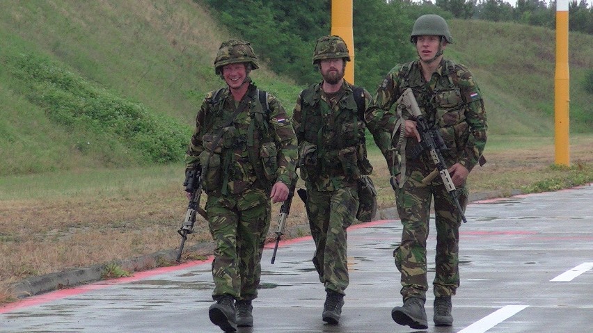 Noble Jump 15 - wojska NATO lądują na lotnisku w Babimoście
