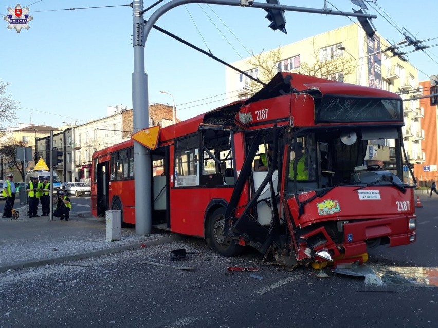 Wypadek autobusu na ul. Narutowicza