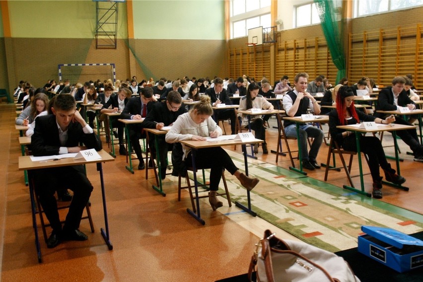 Od 2015 roku egzamin maturalny będzie przeprowadzany na...
