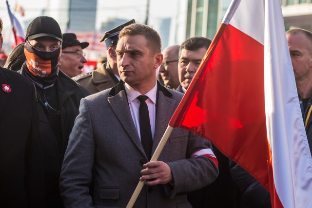 Po raz kolejny ulicami Warszawy przejdzie Marsz Niepodległości. Rober Bąkiewicz zaapelował o spokojny przebieg manifestacji