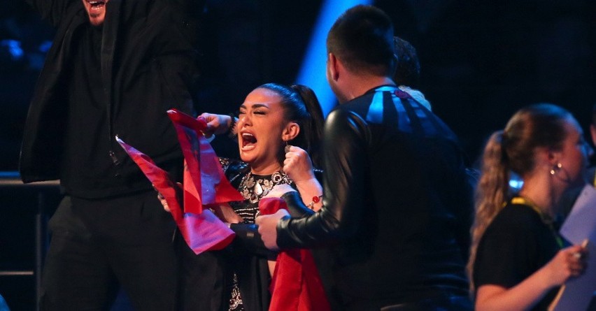 Drugi półfinał Eurowizji dobiegł końca. Chociaż Blanka w finale, tej piosenkarki w nim zabraknie. Internauci zawiedzeni: „Jak tak można?”