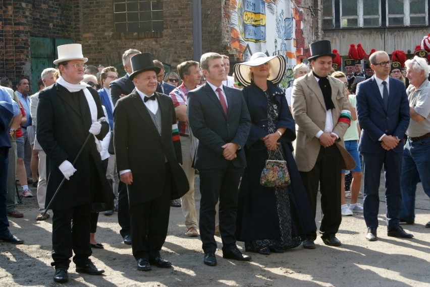 Uroczyste otwarcie Fabryki Pełnej Życia na terenie Defum,...