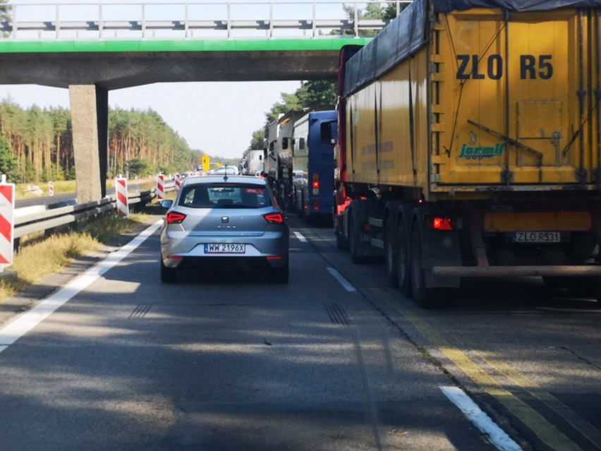 Już ponad kilometr ma korek w kierunku Świnoujścia na drodze...